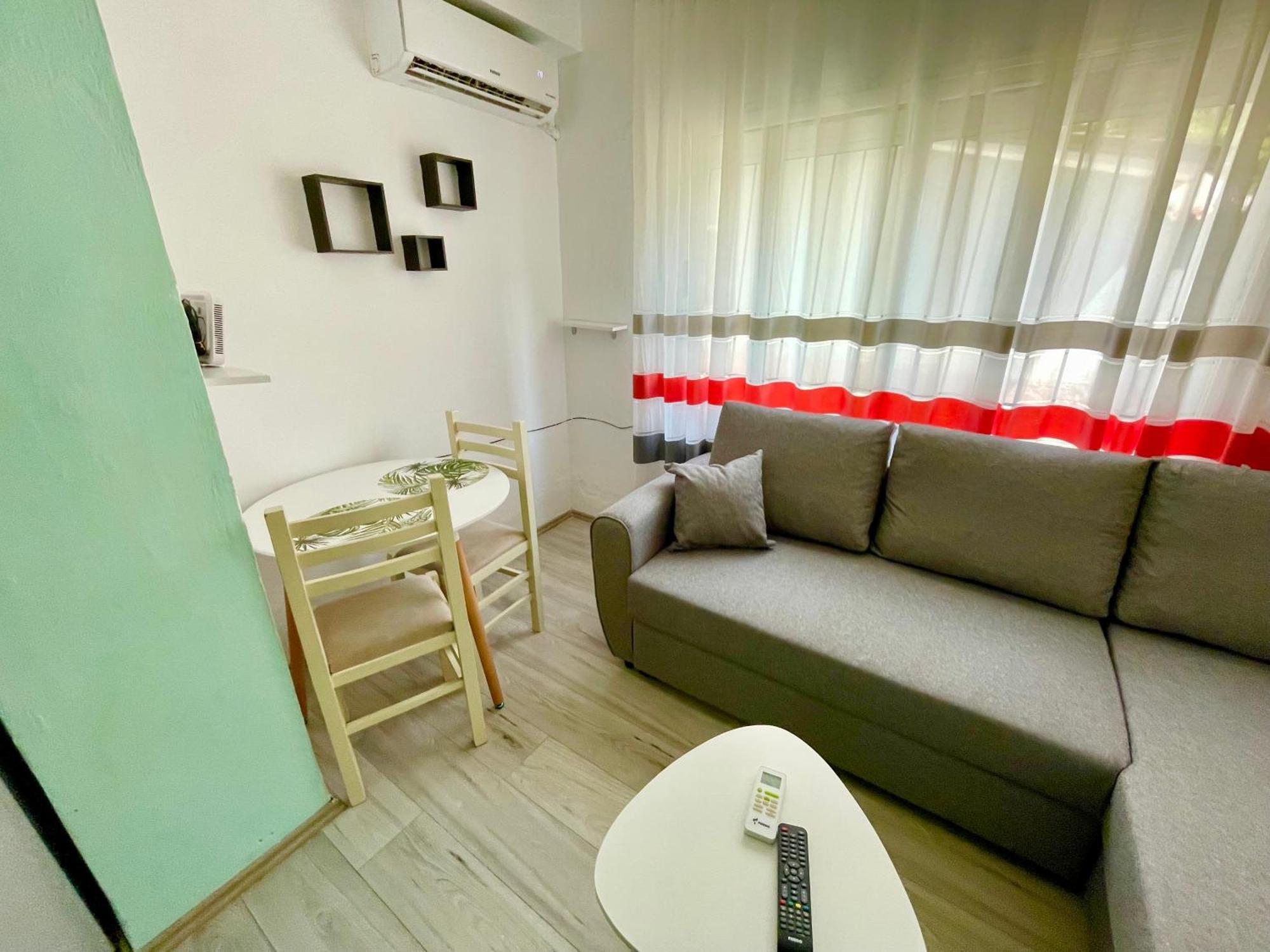 Superb Studio Apartment Near To The City Center Tirana Exterior foto
