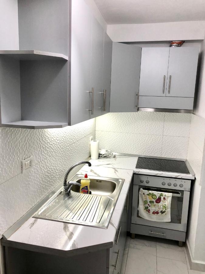 Superb Studio Apartment Near To The City Center Tirana Exterior foto
